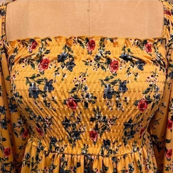 Velvet Torch Los Angeles Smocked Yellow Floral Mini Dress Size M - Picture 4 of 11